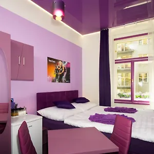 Colours - Your 7 Colour Experience In Centre Of Apartament Praga