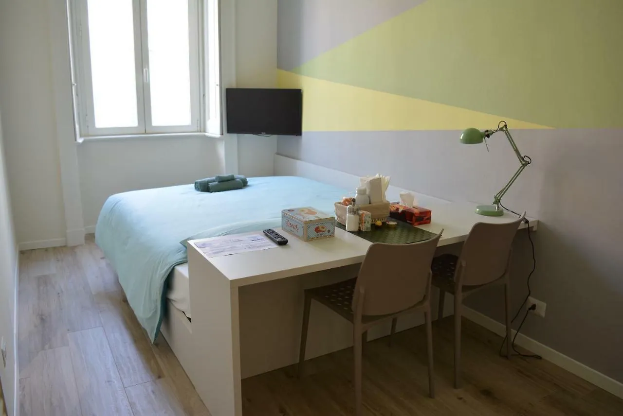 Apartament Aria Di Casa - Navigli Darsena Mediolan 0*,  Włochy
