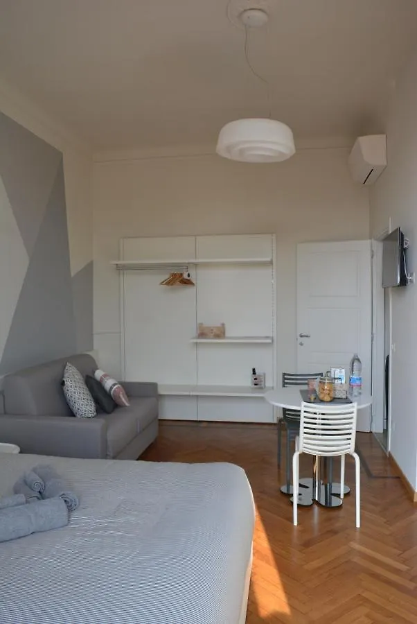 Apartament Aria Di Casa - Navigli Darsena Mediolan